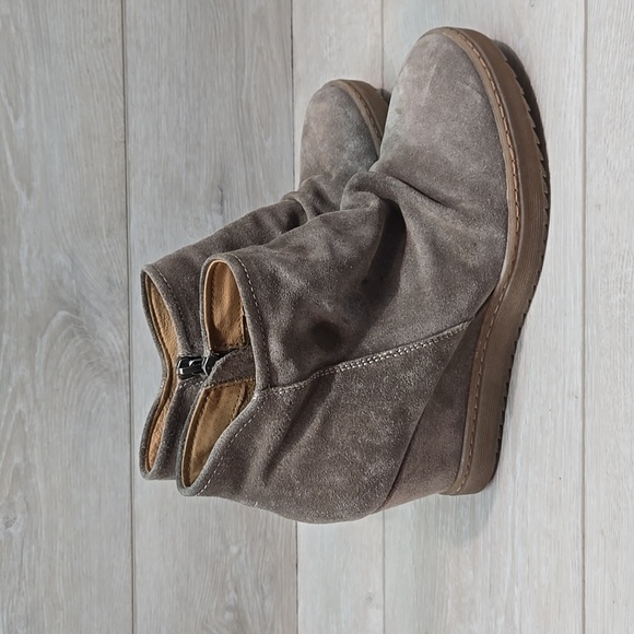 Sofft Women's Siri Dardanos Taupe Wedge Ankle Boots Aqua Shoes Sz 8.5M - Picture 3 of 14